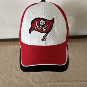 Tampa Bay Buccaneers Hat Cap Strap Back Red White NFL Football Reebok Mens